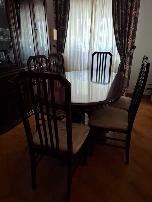 Móveis Sala de Jantar em Mogno