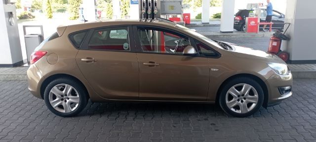 Opel Astra IV, 2012r., 1.6, 115KM, polski salon