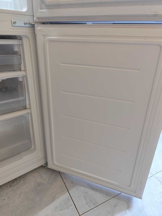 Frigorífico Combinado Silver 170L Branco IPC170L – Quase Novo!