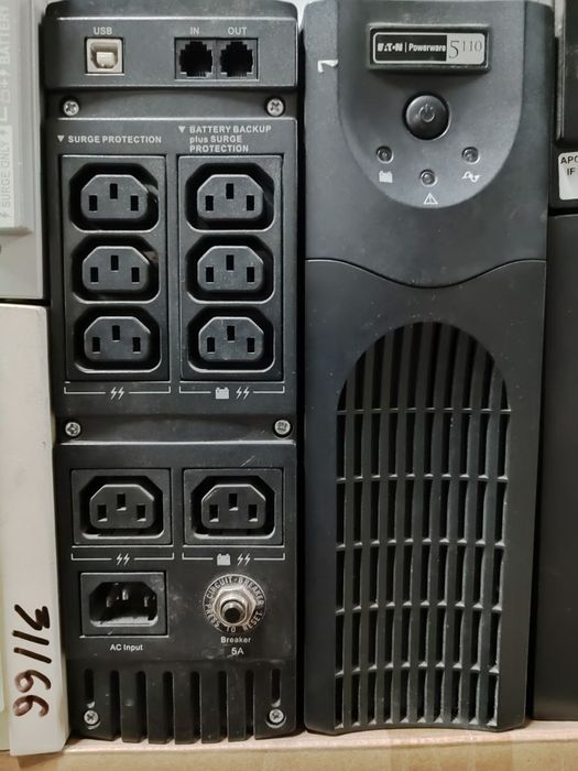 Джерело безперебійного живлення (ДБЖ) APC Back-UPS 650 ,