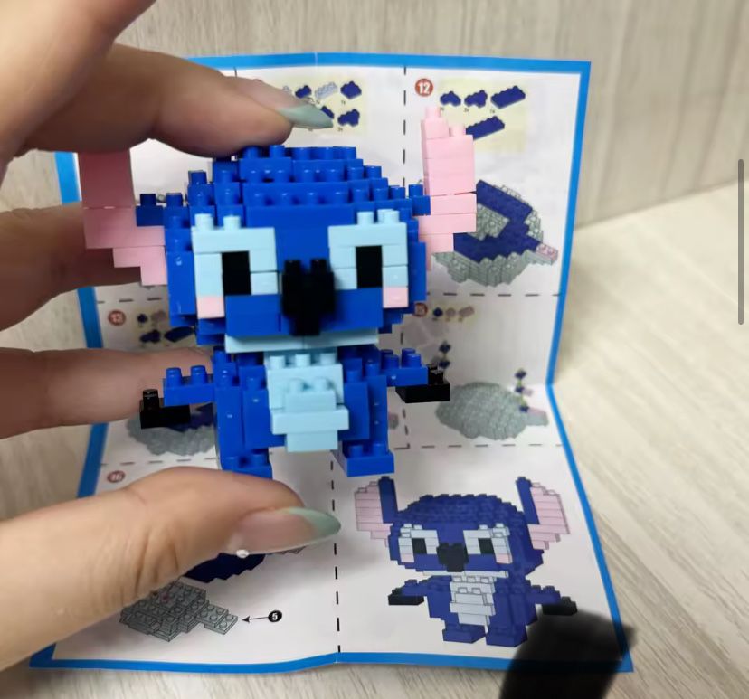 Іграшка з мікроблоків — Stitch, SpangeBob (набір Lego Nano Blocks)