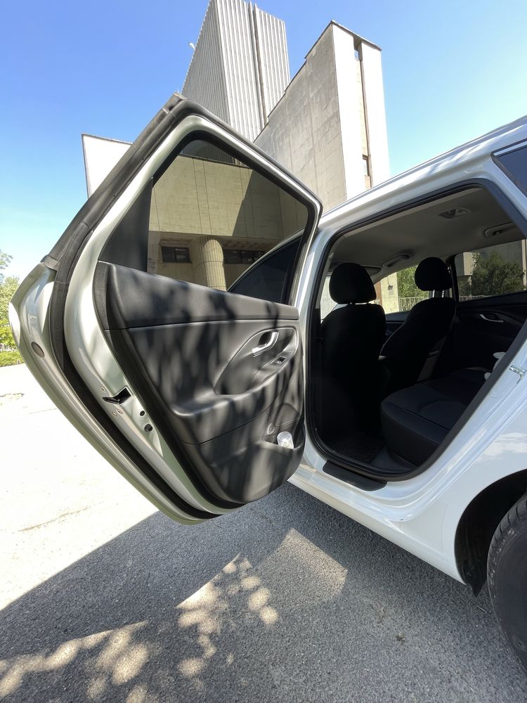 Продаю Hyundai i30