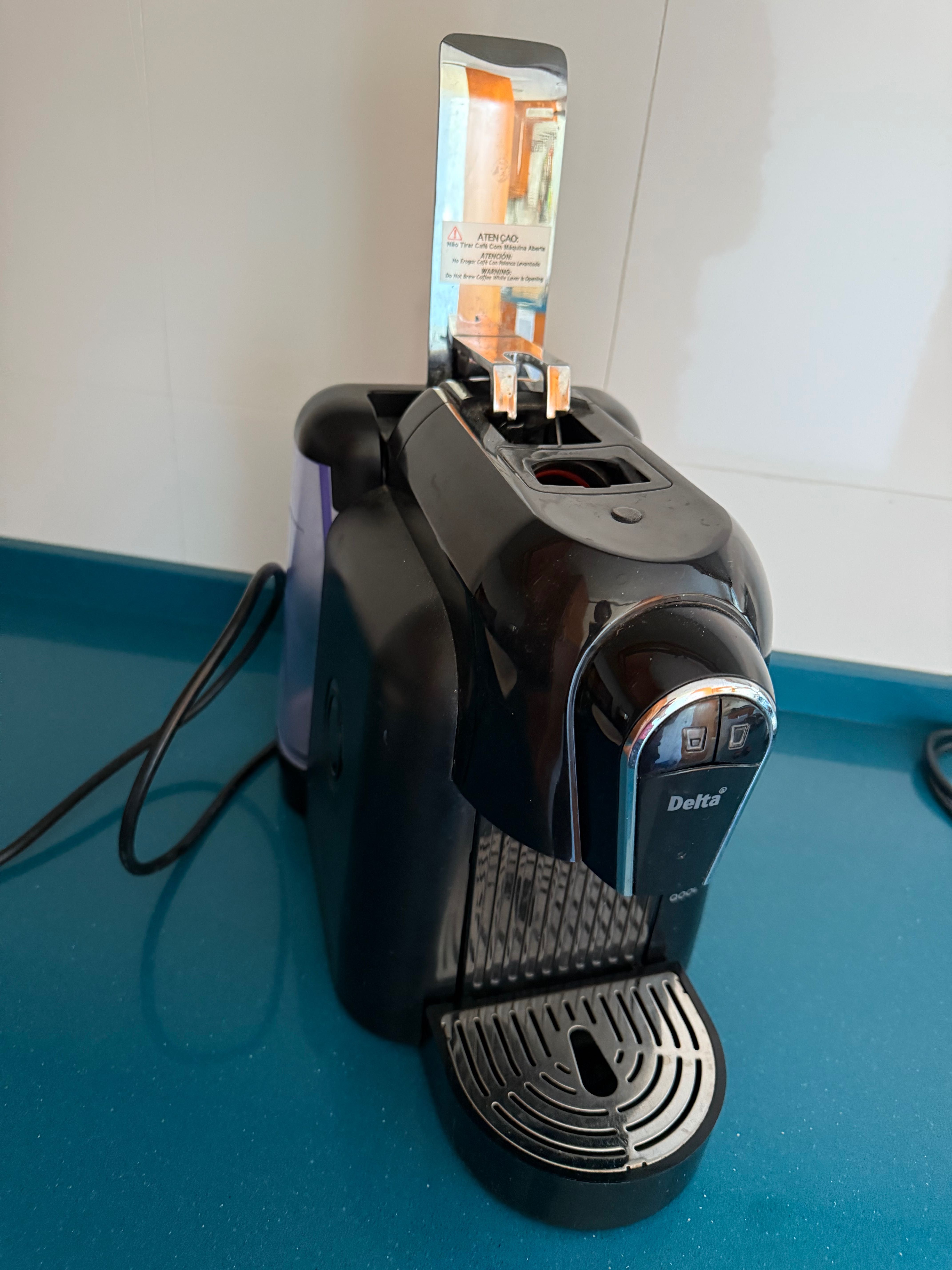 Máquina café Delta Q - oferta 4 cápsulas