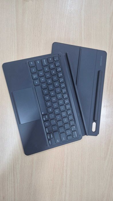 Etui z klawiaturą i touchpadem Samsung Galaxy Tab S7