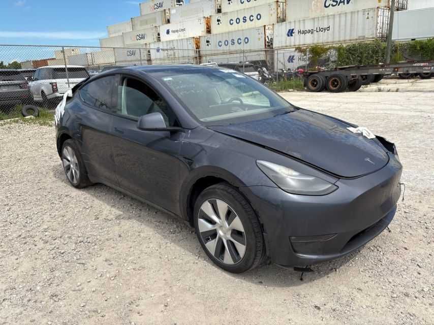 Tesla Model Y Long Range Dual Motor 2023