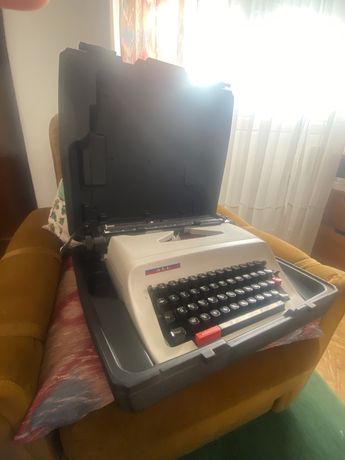 Máquina de escrever portatil All - Nunca usada !