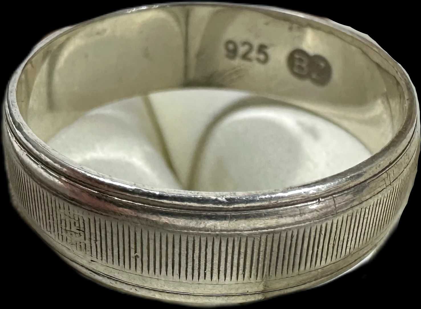 Ciekawa srebrna obrączka, unisex P 925 R 19 3,18 G