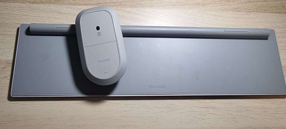 Rato e teclado Surface Microsoft