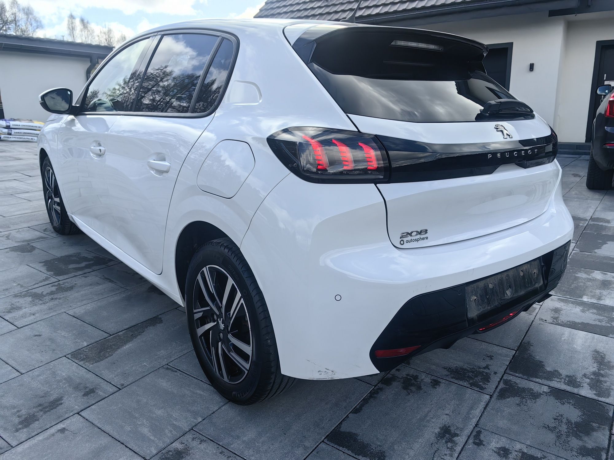 Peugeot 208 1.2 turbo 100 koni 2021r kamera cofania full led