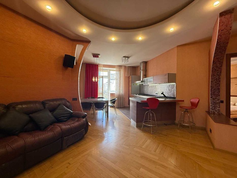 Продам 3-к квартиру в Аркадии, ЖК Тенистый, 123 м², АГВ, ремонт.