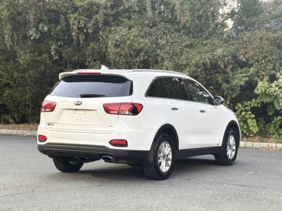 Kia Sorento LX      2019