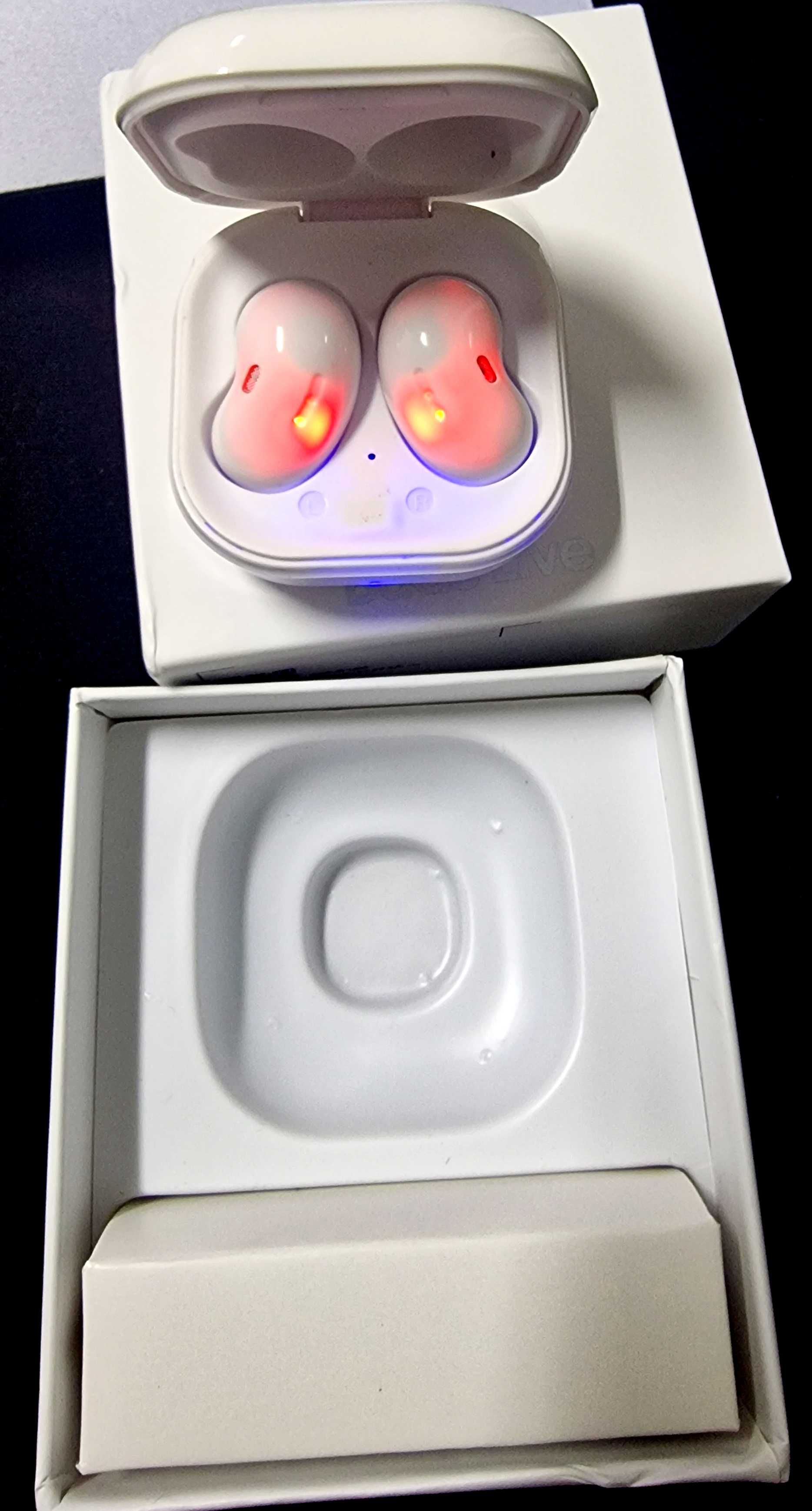 Auriculares SAMSUNG Galaxy Buds Live