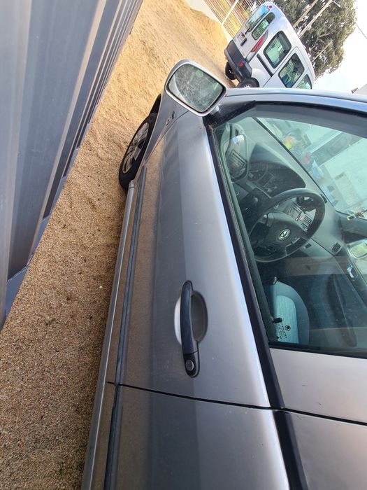 Skoda Fabia Avariado