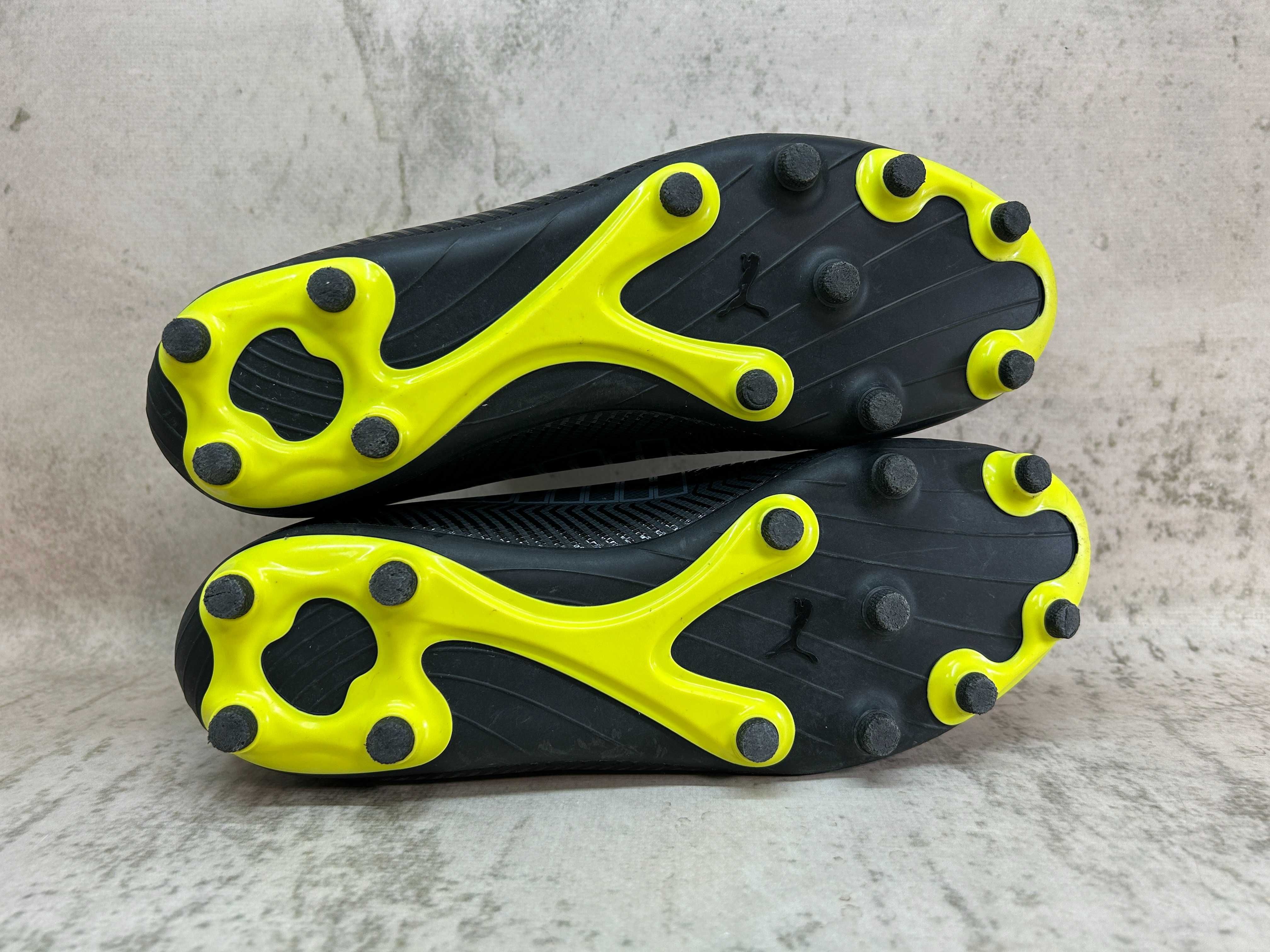 Бутси 40 р. Puma Finesse FG Laceless