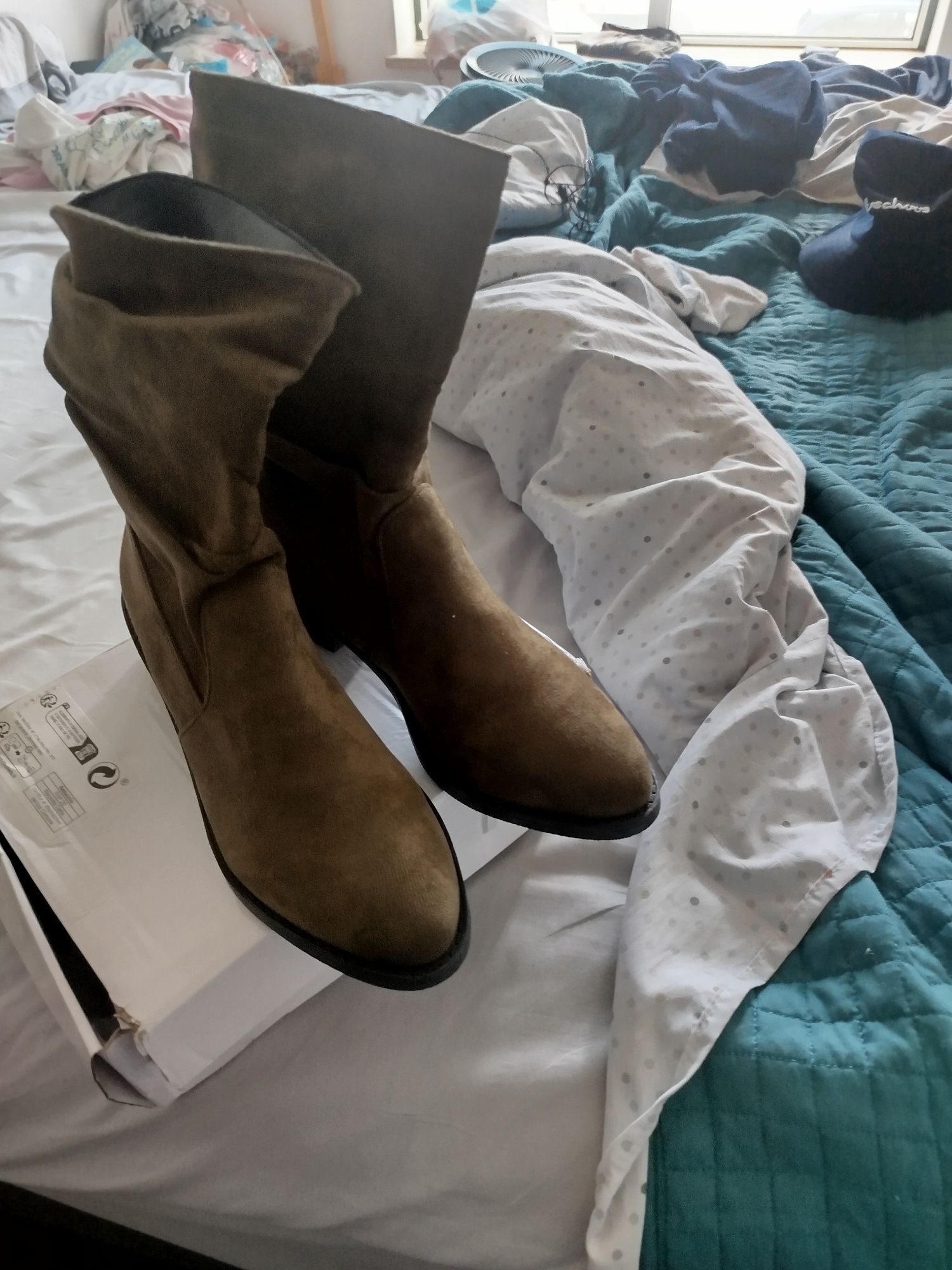 Botas verde escuro tamanho 40,5