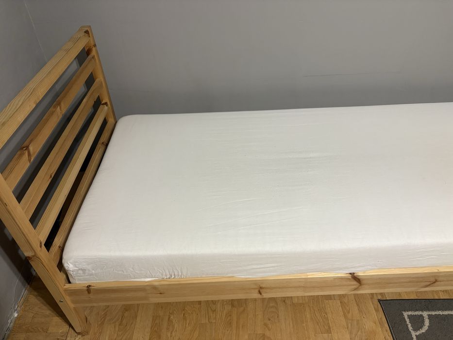 Sprzedam łóżko 90x200