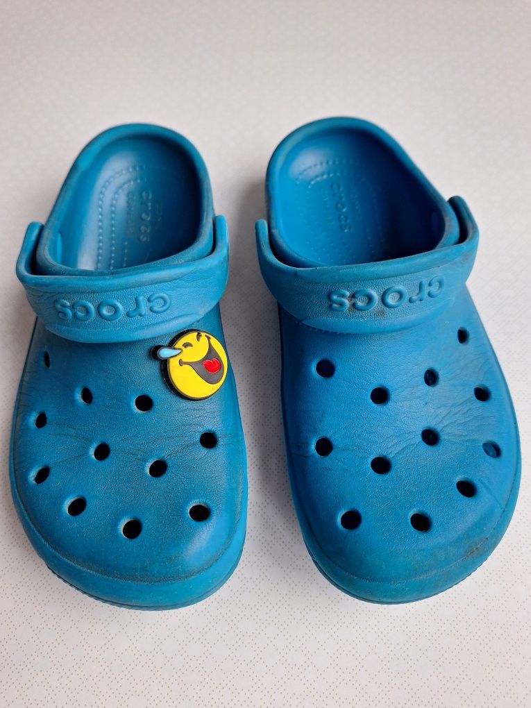 Crocs tamanho J1 (32-33)