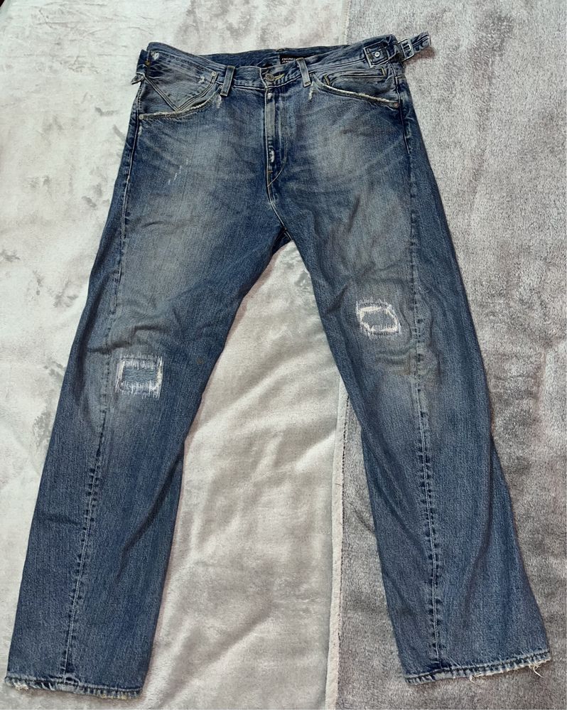 Джинси Levis engineered distressed