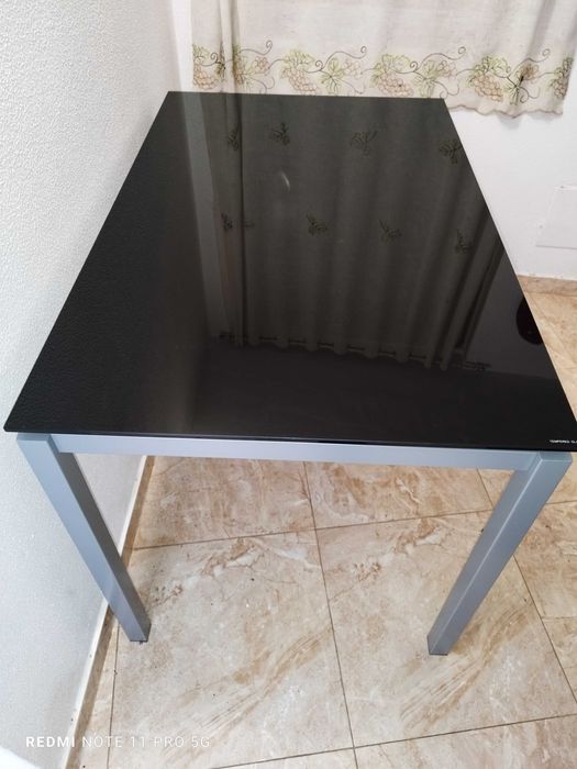 Mesa de vidro Monza nova .