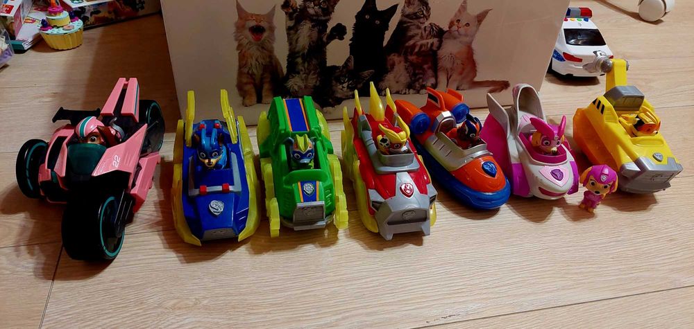 Spin Master Psi Patrol Pojazdy Deluxe z figurką Kosmopieski