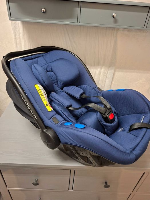 avionaut pixel av 304 c + baza avionaut iq isofix base ba 167