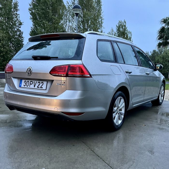 2015 VW Golf 1.6 TDi DSG Desde 129€ mês
