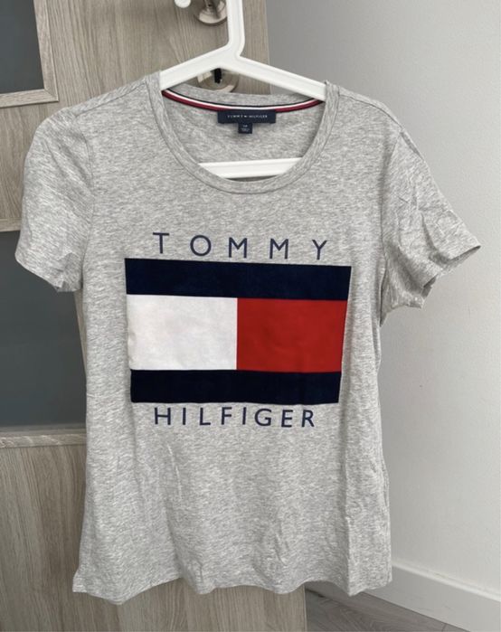 Tshirt koszulka Tommy Hilfger szara 36 S podkoszulek logo TH flaga