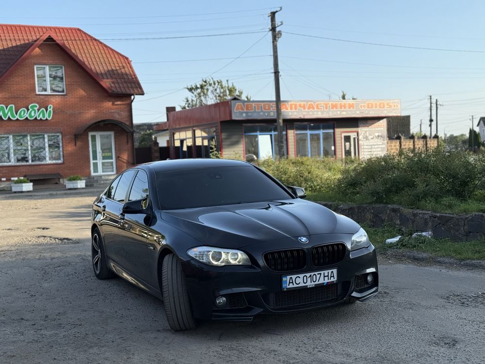 Продам БМВ F10 520d