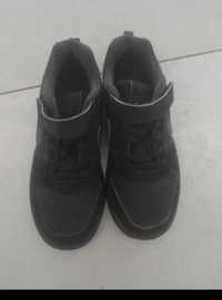 Buty czarne Nike rozmiar 30