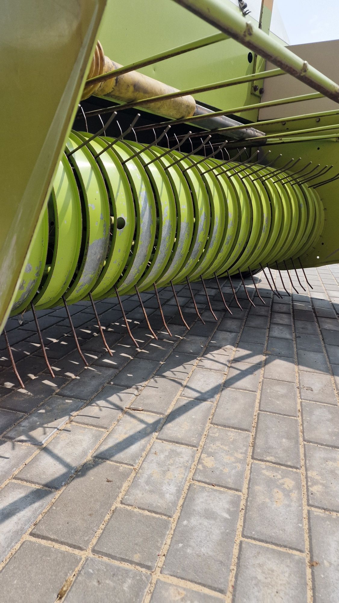 Прес-Підбирач Claas Markant 41