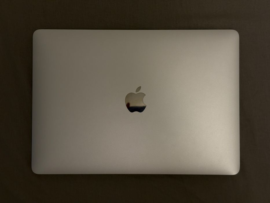 Macbook air m1 8/256