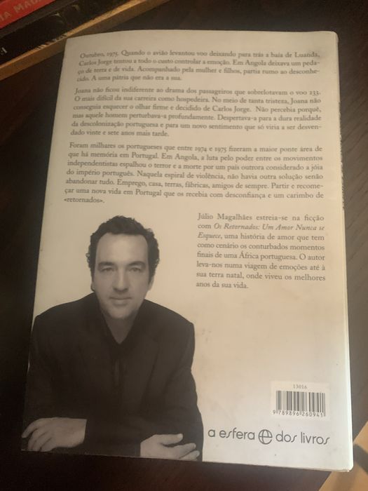 Varios livros completamente, em excelente estado de preservacao.