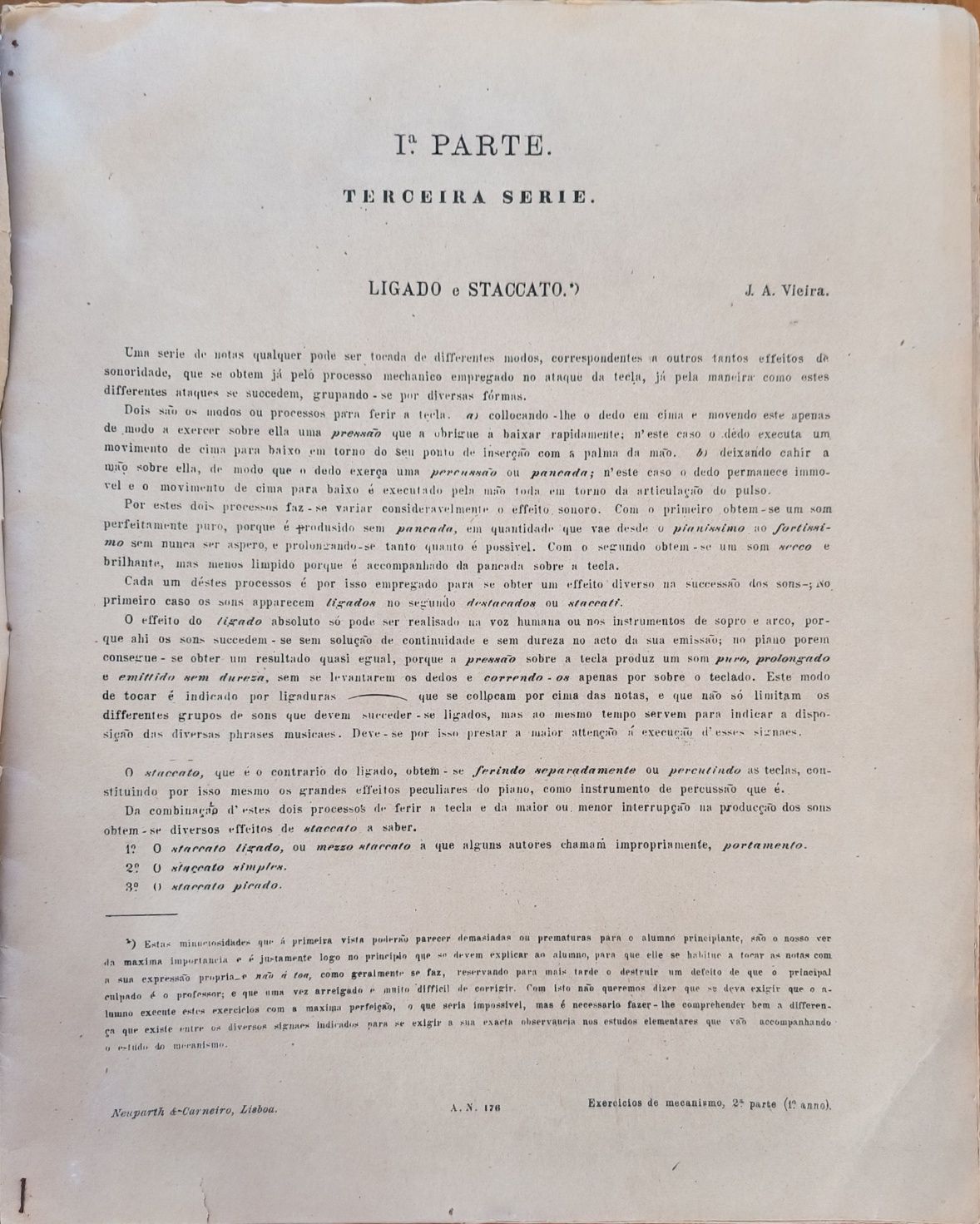 Livro Antigo de Exercícios de Piano - Conservatório de Lisboa (J. A. V