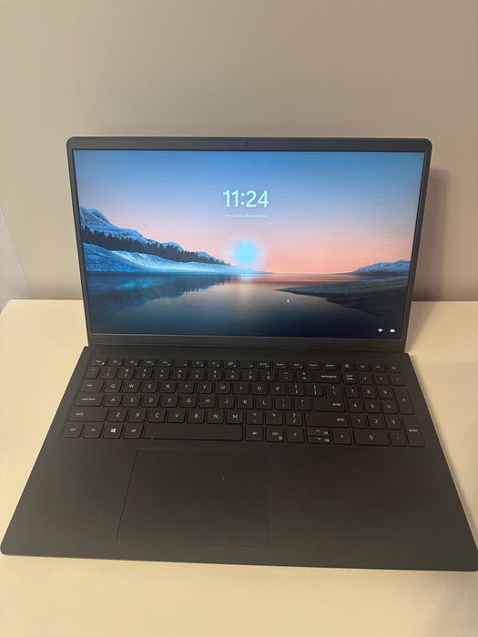Laptop DELL Inspiron 15 I3511 Dotykowy Ekran, i5 11th, 16GB RAM 512SSD