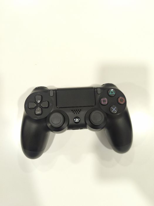 PlayStation 4 com jogos