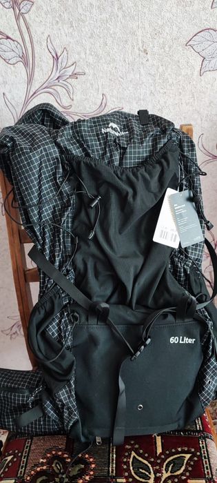 Рюкзак туристичний Naturehike 60 + 5 л Dyneema чорний