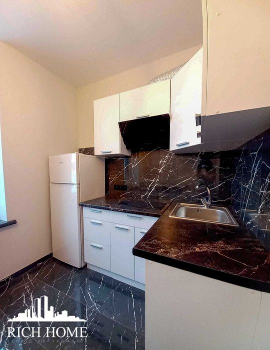 ЖК Метро Парк, Кам'янська 125б, низький поверх, є-відновлення!