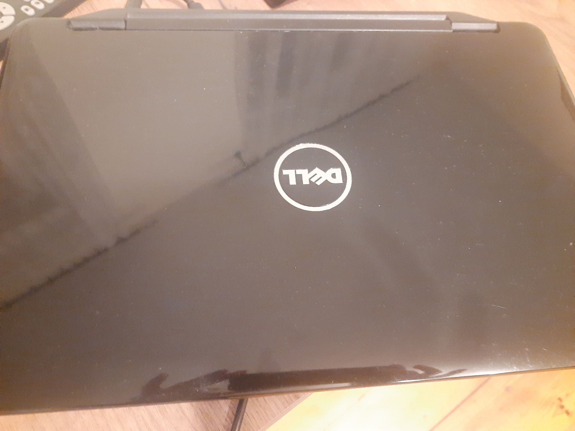 Laptop dell inspiron