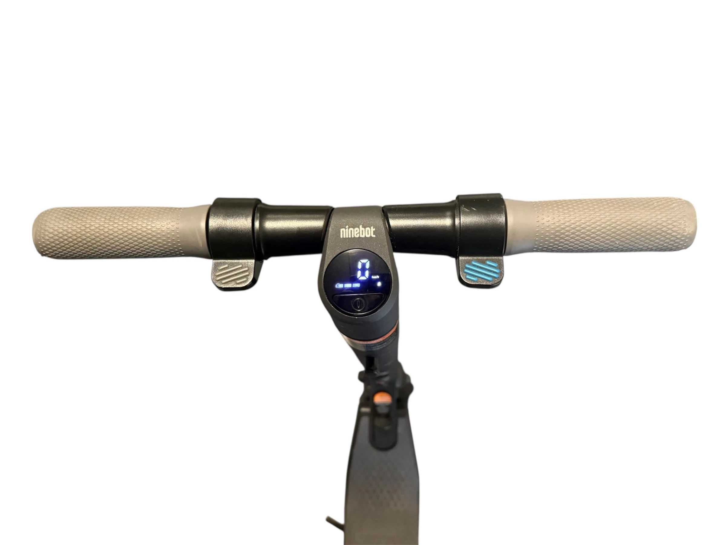Hulajnoga elektryczna SEGWAY NINEBOT KICKSCOOTER ES 2 + ładowarka