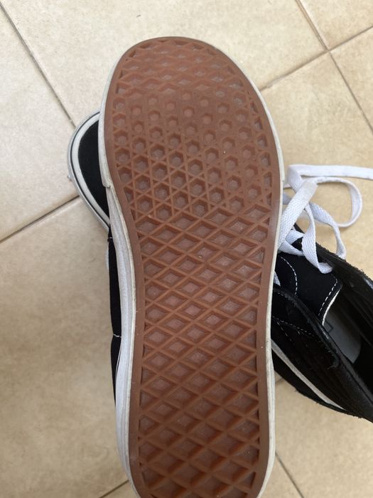 Sapatilha (bota) vans em excelente estado usadas duas vezes.