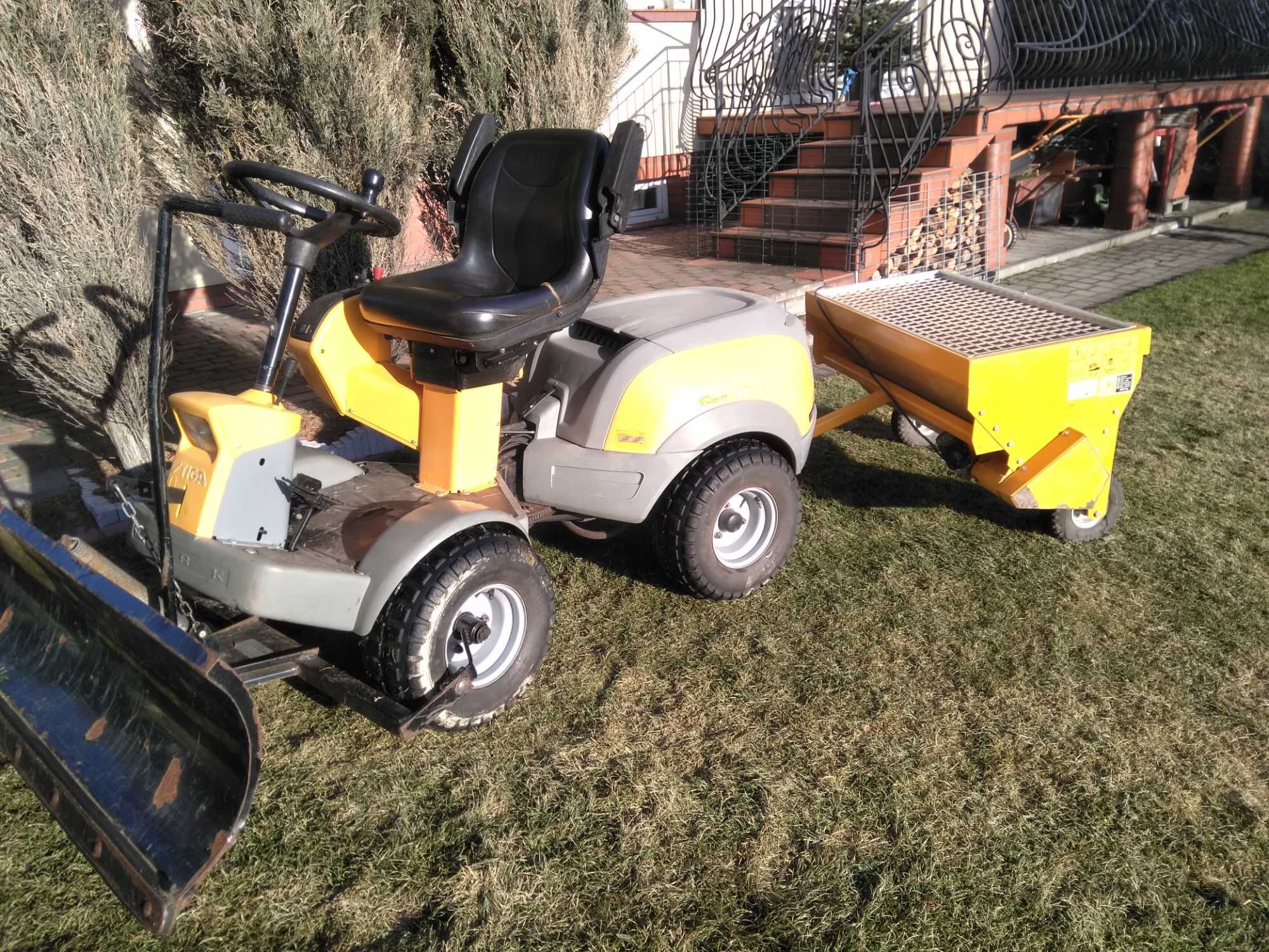 Traktorek kosiarka Stiga Park Villa pług do odśnieżania