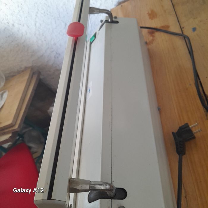 Máquina de fechar sacos de plástico  de 42 Cm