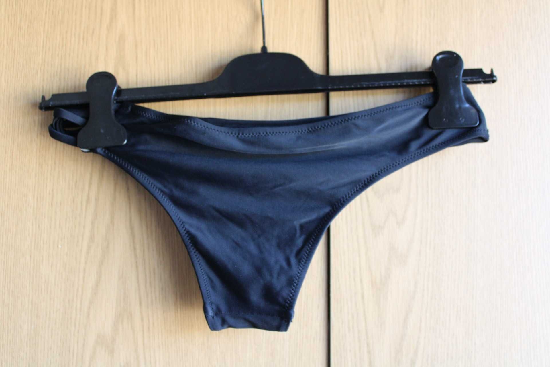 Cueca Bikini Aberta de Lado