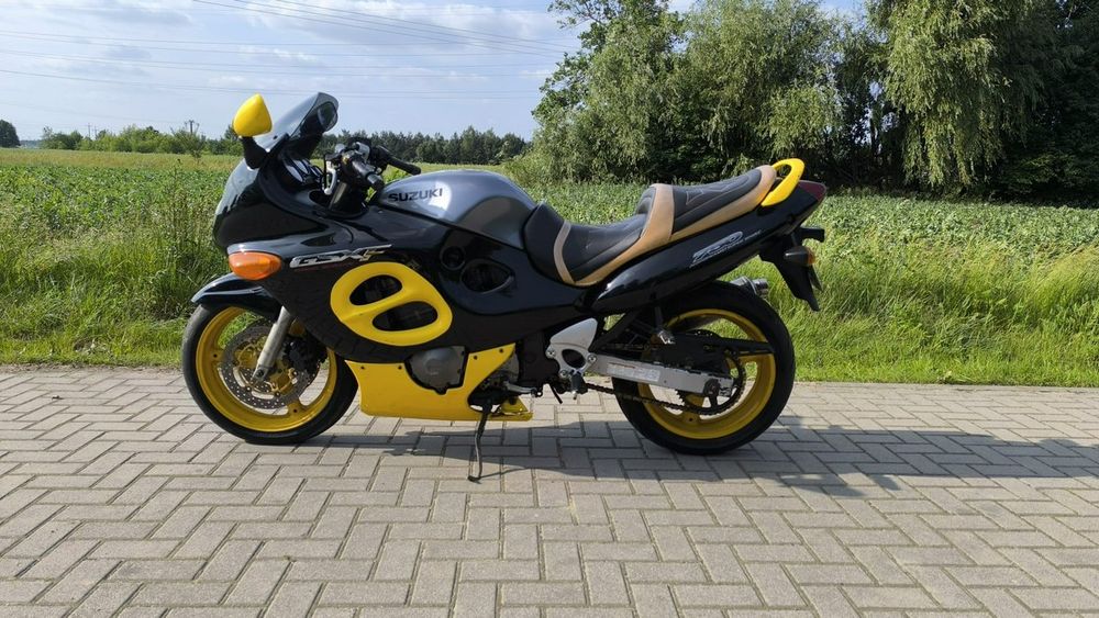 Suzuki GSX-F Suzuki GSXF 750 z 1998r 40tys Przebieg