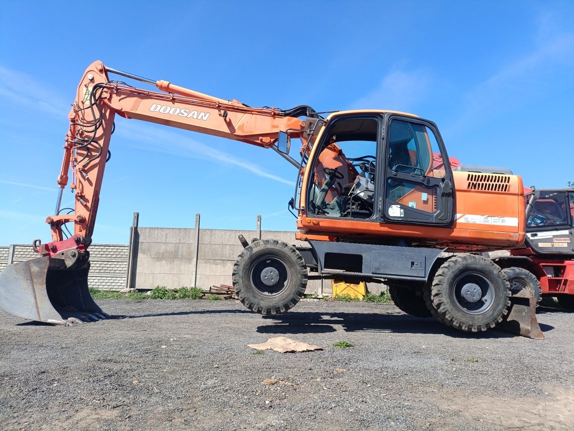Koparka kołowa doosan 160 jak cat atlas doosan 140