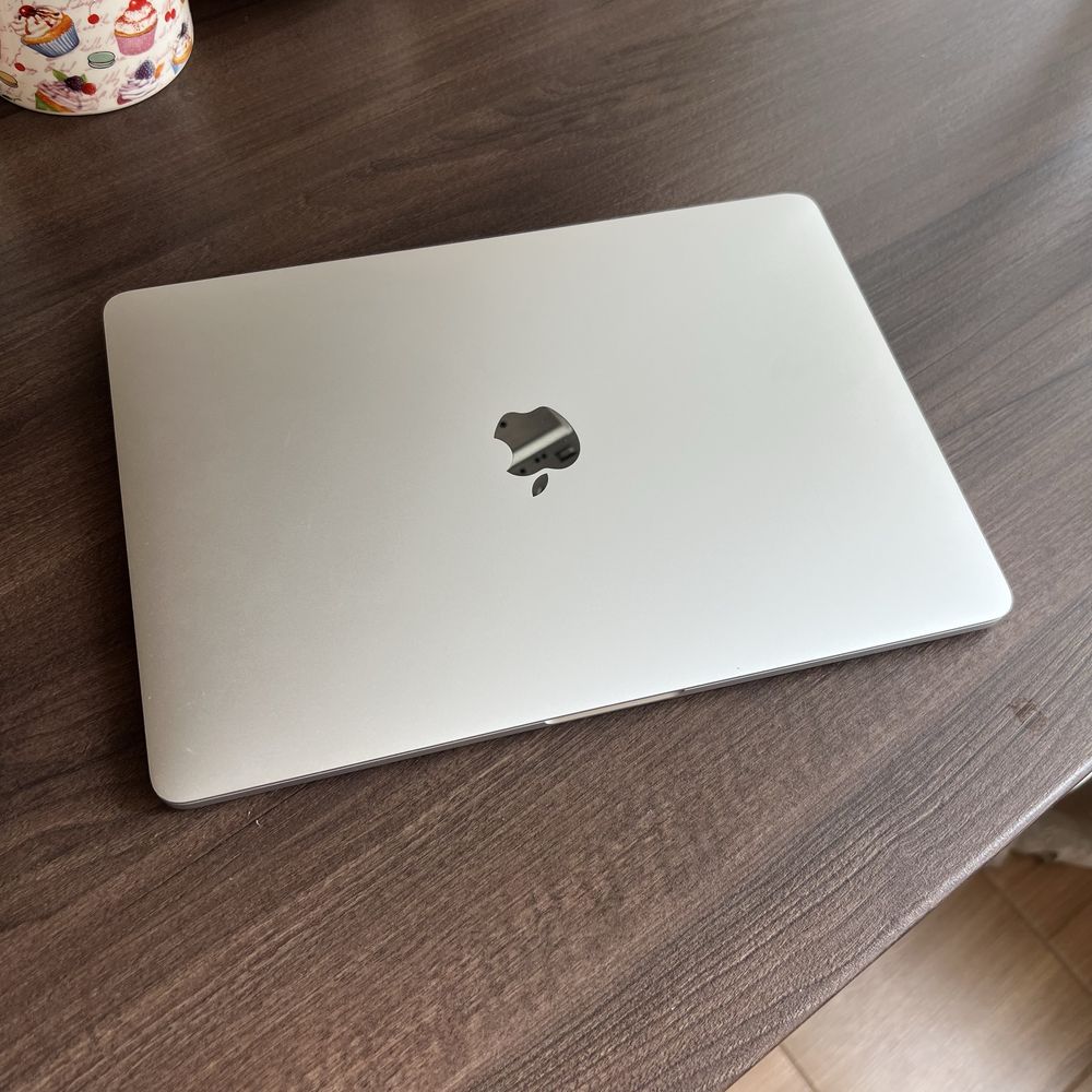 Macbook Pro 13inch 2017 128GB Silver