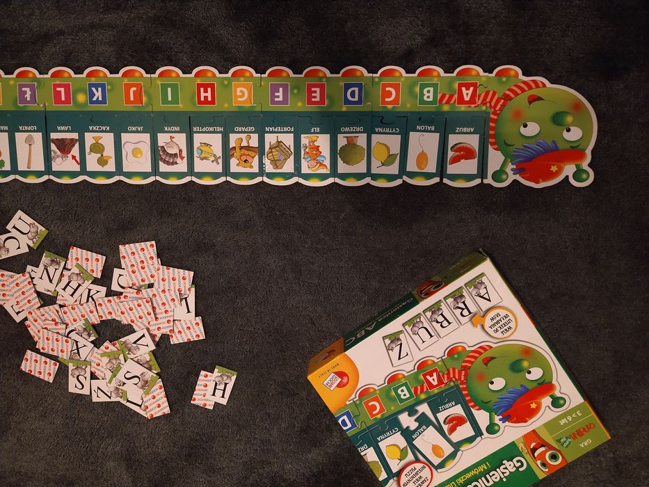 Zestaw gier: gąsienica,kubuś puchatek bawi i uczy +domino