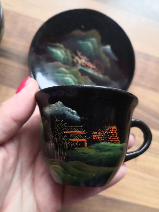 Zestaw do herbaty i kawy z laki / chiński / 6 filiżanek i 6 talerzyków