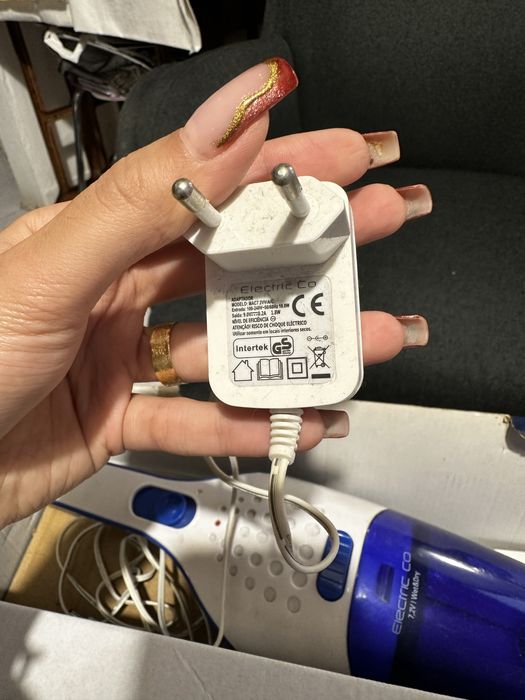 Mini-aspirador sem fios