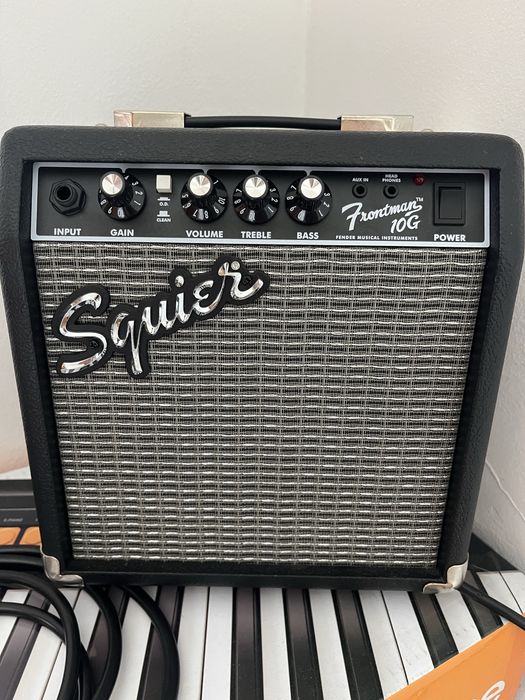 Pedal de guitarra + Mini Amp